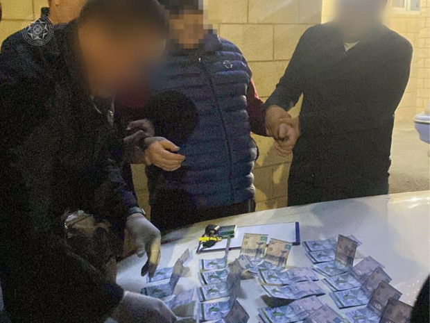 Работников инспекции транспортного контроля подозревают в вымогательствах — КНБ РК