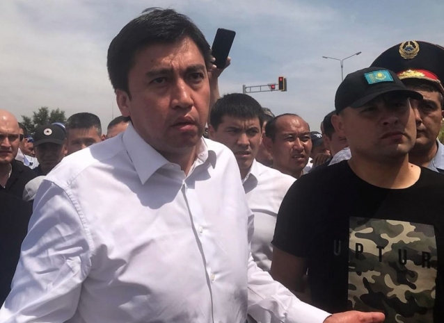 Абдрахимов мужчинам Арыси: Сначала своих жен обуздайте