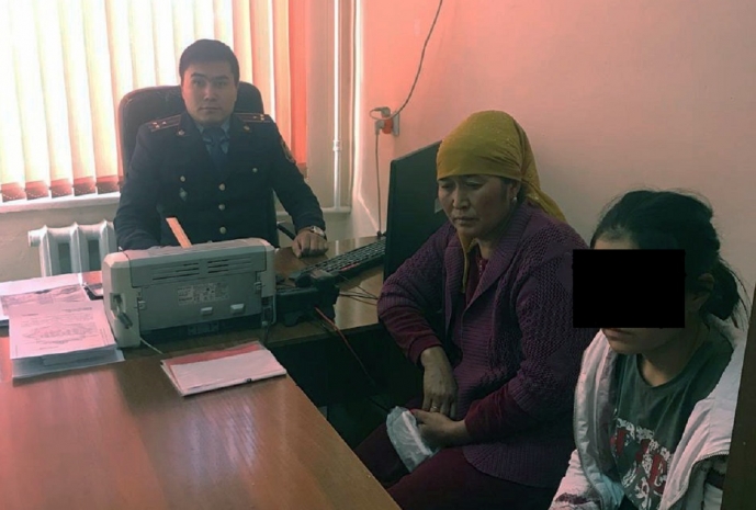 Сбежавшую из дома девятиклассницу нашла полиция в Туркестанской области