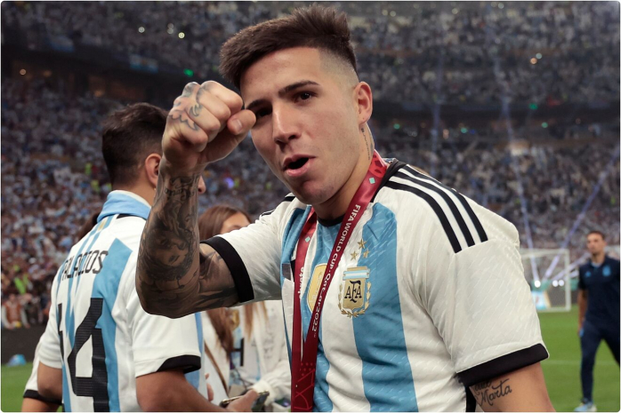 Больше 100 миллионов евро готов заплатить «Челси» за Энцо Фернандеса