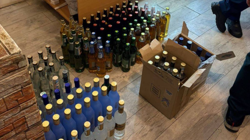 Незаконную торговлю алкоголем выявили в Уральске