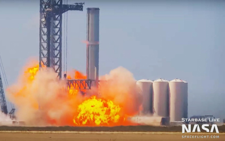 В Техасе на стартовой площадке взорвалась ракета SpaceX