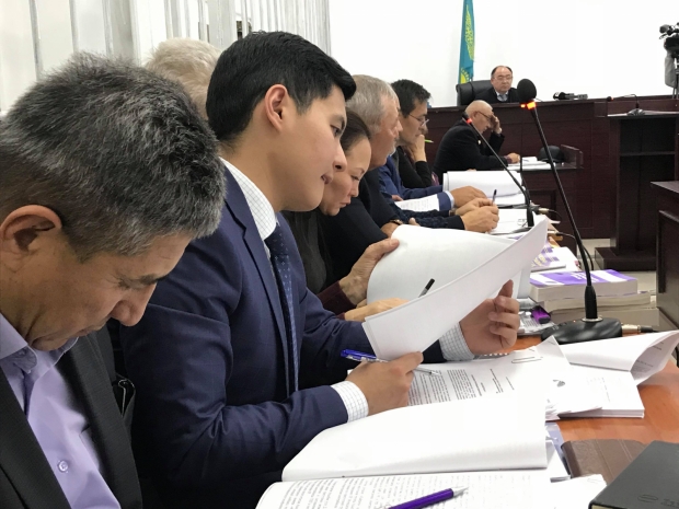 Коллеги экс-депутата Жогорку Кенеша не верят в его невиновность