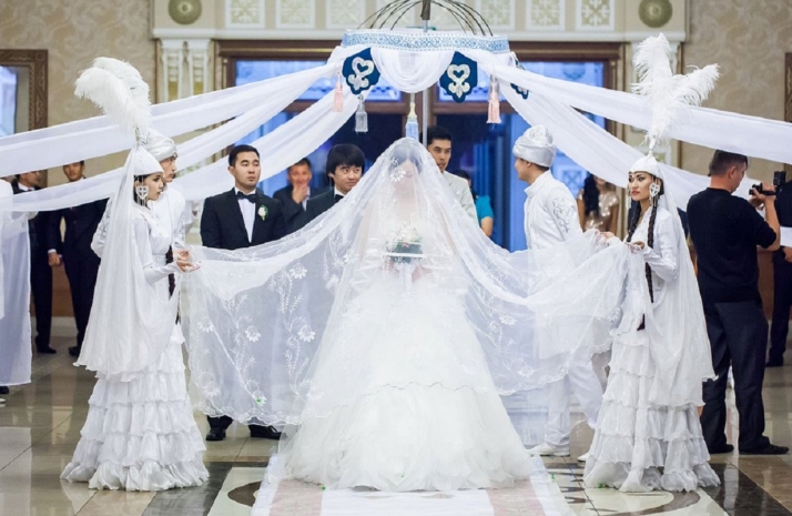 Выйду замуж только за китайского казаха — оралманка