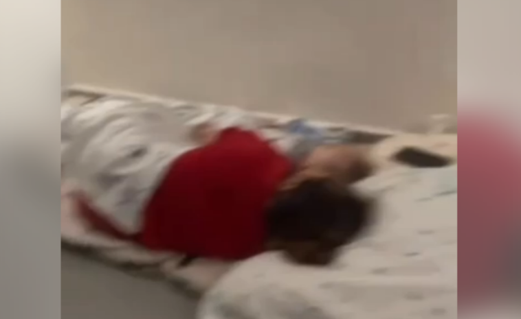 Размещение пациентов прямо на полу прокомментировали в Шымкенте