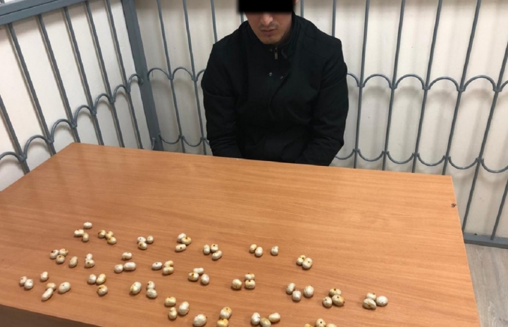 Героин на 50 миллионов тенге перевозили в желудках казахстанцы