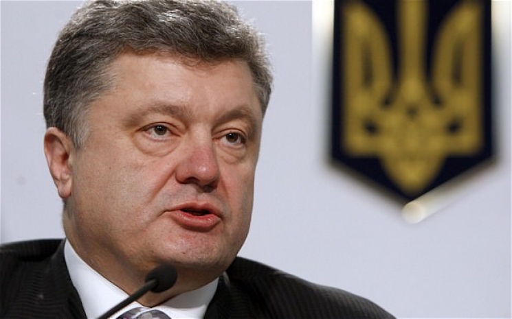 Порошенко сообщил об освобождении 57 пленных силовиков