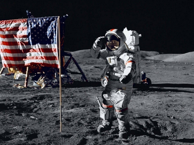 Дональд Трамп потребовал от NASA отправить американцев на Луну