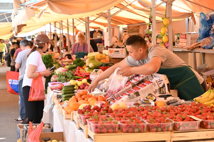 Казахстан полностью обеспечивает себя основными видами продтоваров