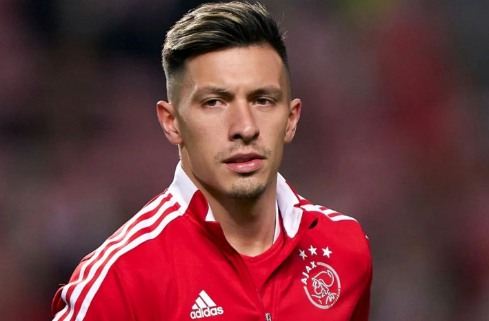 «МЮ» согласовал трансфер Лисандро Мартинеса с «Аяксом»