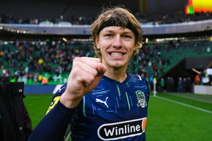 Матвей Сафронов официально перешел в ПСЖ