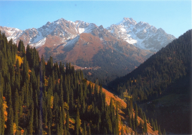 Туристов из Китая спасли в горах Заилийского Алатау
