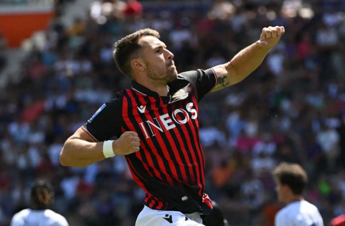 Новый контракт Аарону Рэмси планирует предложить «Ницца»