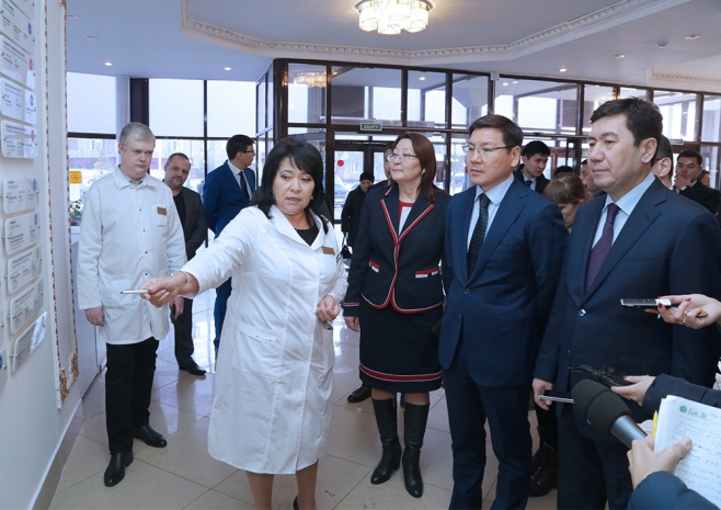 Аскар Жумагалиев ознакомился с единой системой здравоохранения в Карагандинской области