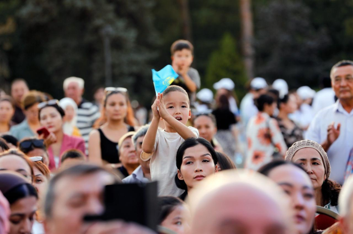 Около 76 лет составила средняя продолжительность жизни в Казахстане
