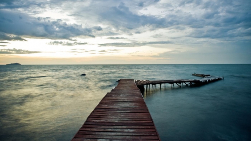 Яхта с принцем Уганды ушла на дно озера Виктория