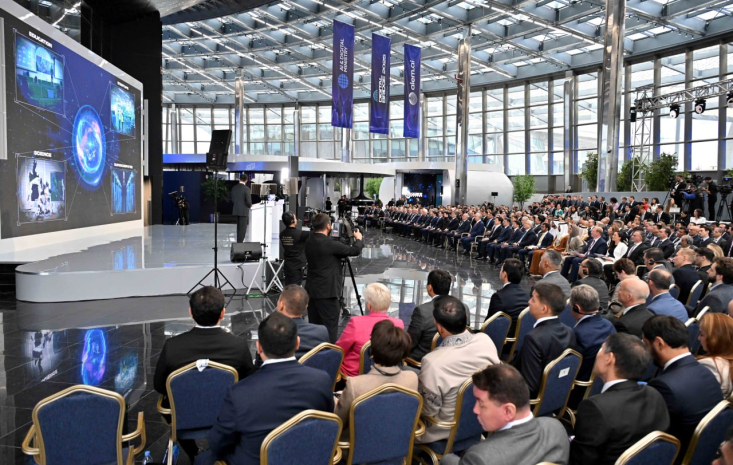 Токаев объяснил чиновникам, как избавить граждан от избыточной бюрократии