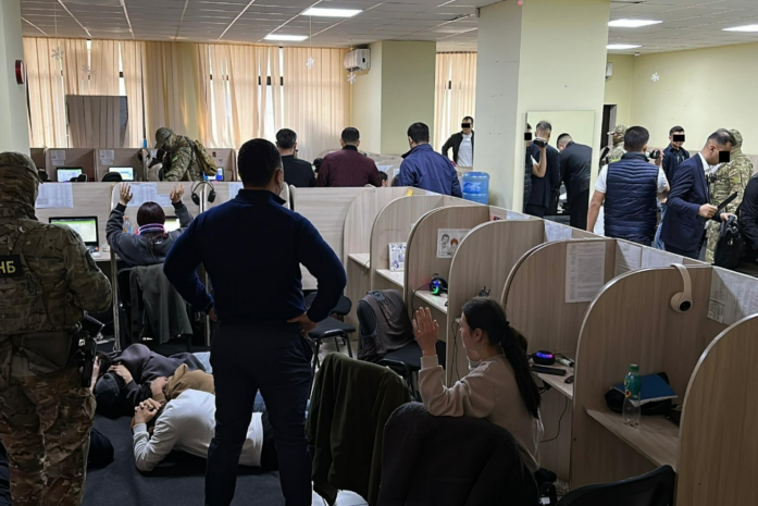 Казахстанцы незаконно организовали call-центр по продаже лотереи в Кыргызстане