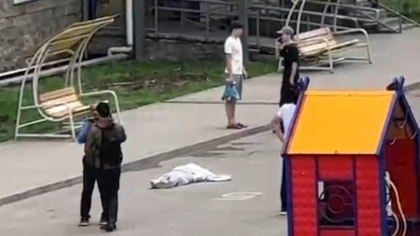 Трагедия в Алматы: девушка выпала с 16-го этажа ЖК