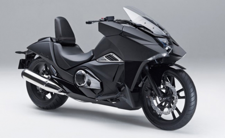 Honda NM4 Vultus