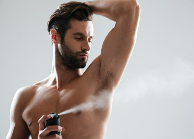 Чем опасны дезодоранты с длительным эффектом – дерматолог