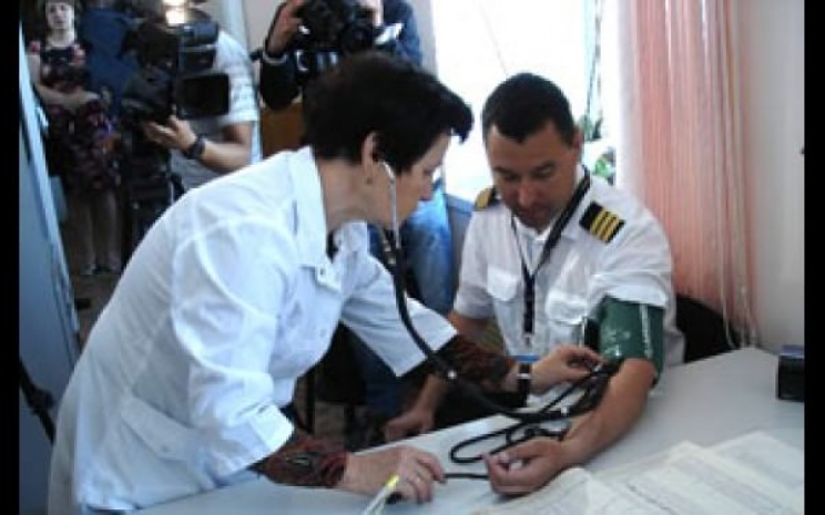 В Казахстане пилотов будут проверять на наличие наркотиков в организме