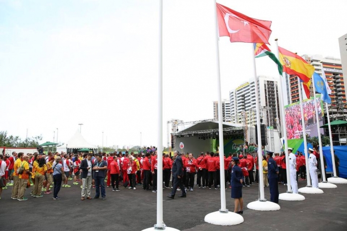 Флаг Казахстана поднят в  Рио-де-Жанейро