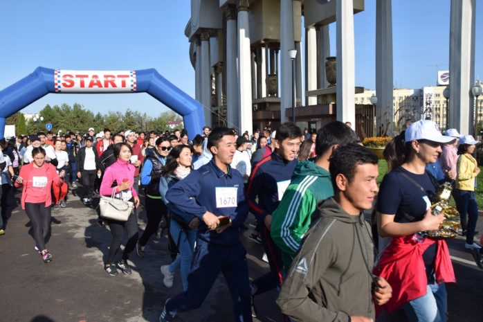 Президентскую милю пробежали в Алматы
