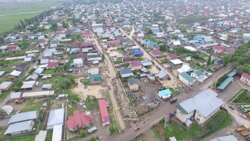 Штормовое предупреждение объявлено в Алматы