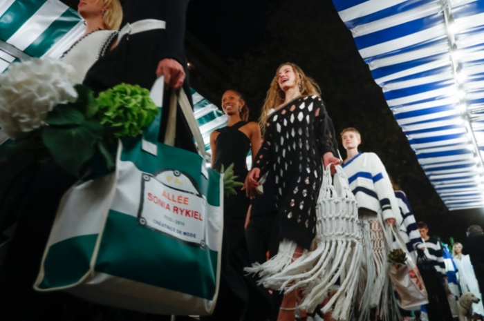 Впервые в Париже улицу назвали в честь модельера