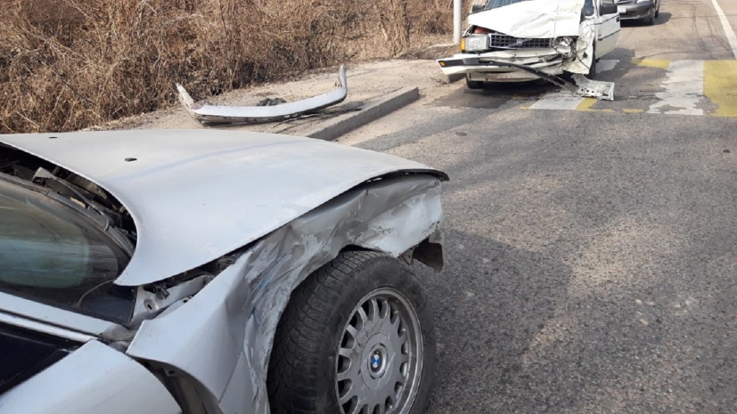 Три человека, включая ребенка, пострадали в ДТП в Алматы