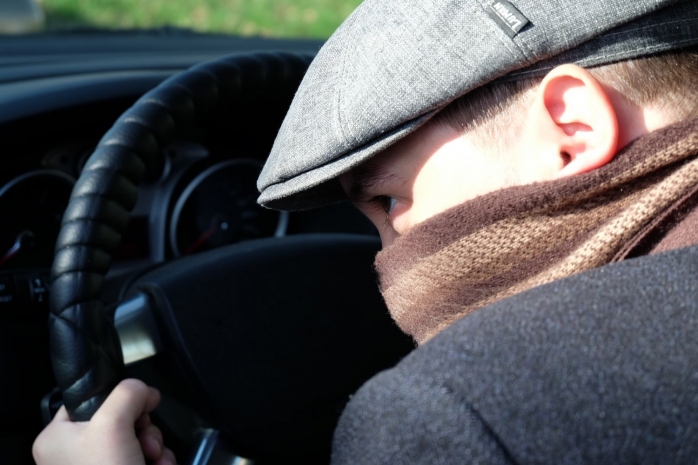 Вооруженный ножом мужчина угнал такси в Алматы