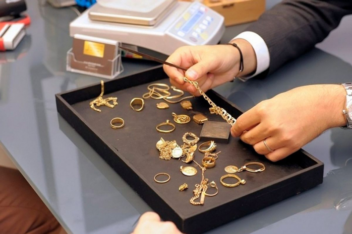 Предельный порог процентных ставок ввели для ломбардов в Кыргызстане