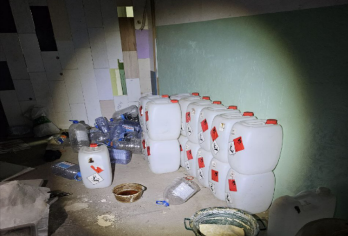 Две лаборатории производили наркотик «мефедрон» в Алматы