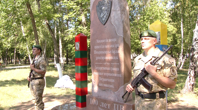 В павлодарском парке Победы установили памятник в честь пограничников
