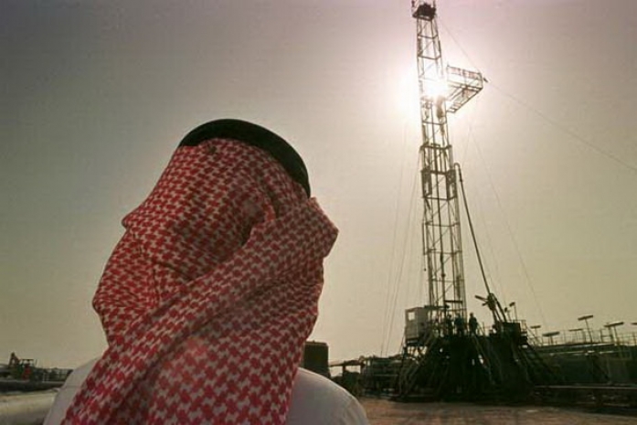 Цена на нефть может достичь 60 долларов из-за размолвки на Ближнем Востоке – эксперт