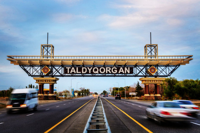 На высохшие деревья и неработающие фонтаны жалуются жители Талдыкоргана