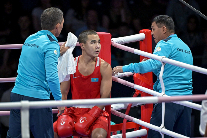 Олимпиада-2024: боксер Мухаммедсабыр Базарбайулы пробился в четвертьфинал