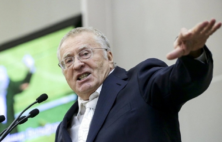 Сбривать усы и бороды и закрыть границу с Украиной призвал Жириновский