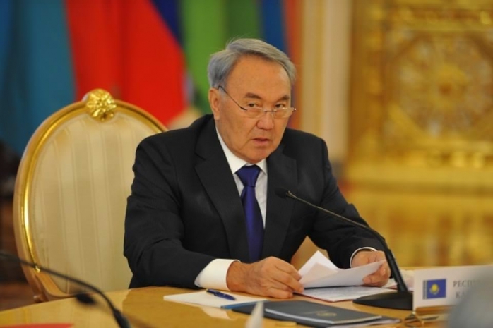 Нурсултан Назарбаев выразил соболезнования Си Цзиньпину в связи с наводнениями