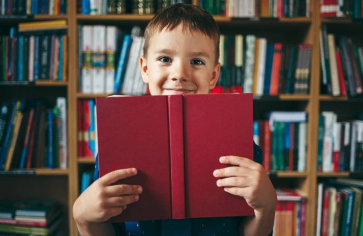 Дефицитом внимания к детской литературе обеспокоен депутат