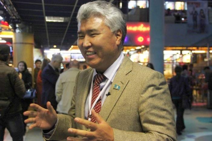 Мухамедиулы обязан ответить на обвинения – эксперт