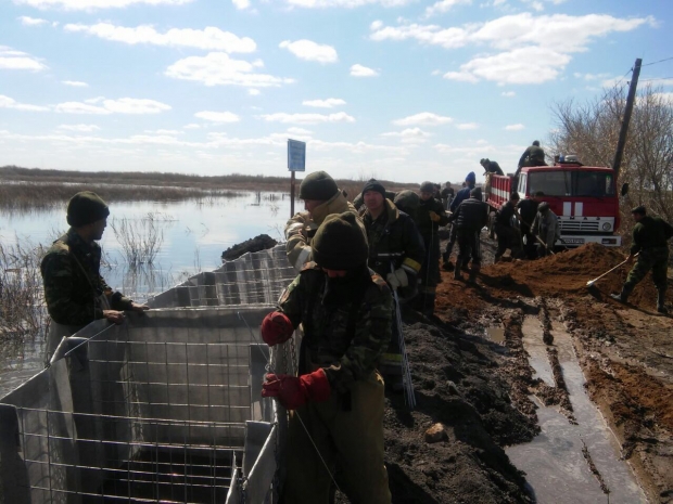Эвакуированные жители двух сел Карагандинской области вернулись в свои дома. ФОТО