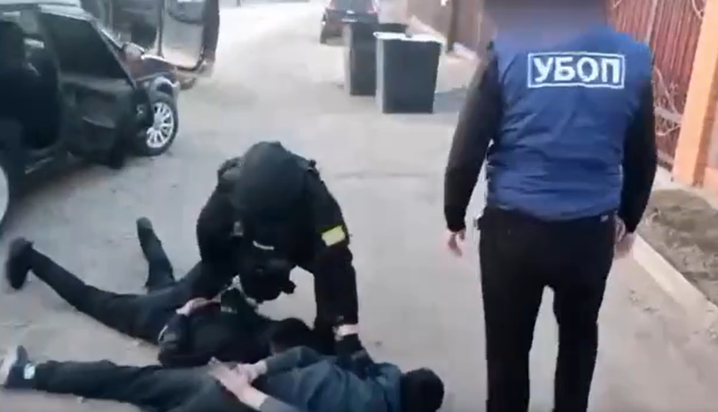 Группа студентов занималась вымогательством в Актобе