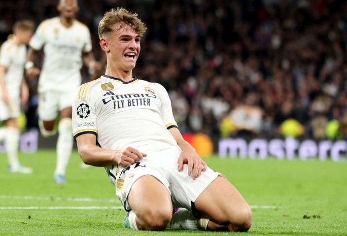 «Реал» планирует выкупить Нико Паса из «Комо»