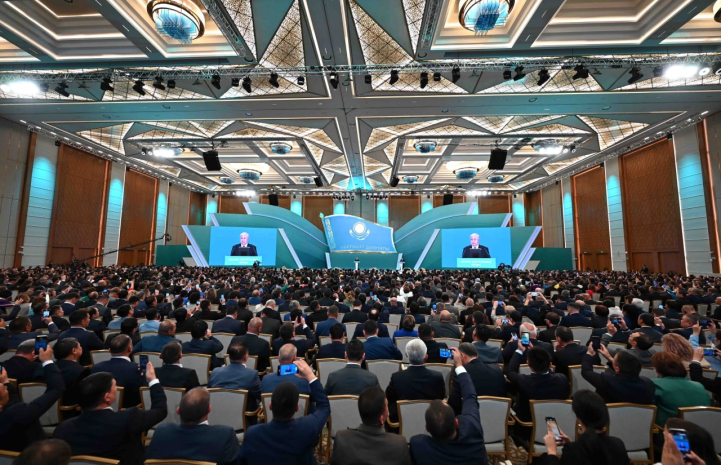 Ваш долг – защита интересов избирателей: Токаев – депутатам маслихата