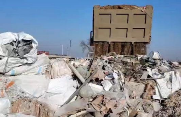 Строительная компания организовала стихийную свалку вблизи Алатау