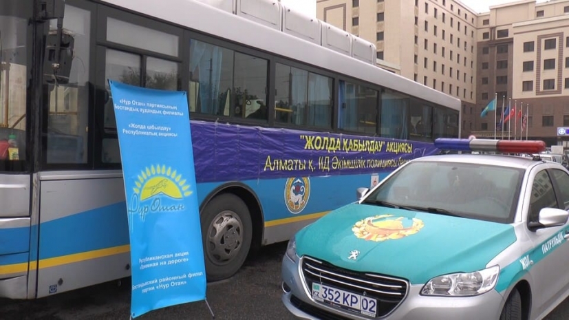 Полиция Алматы впервые провела «Приемную на дороге»