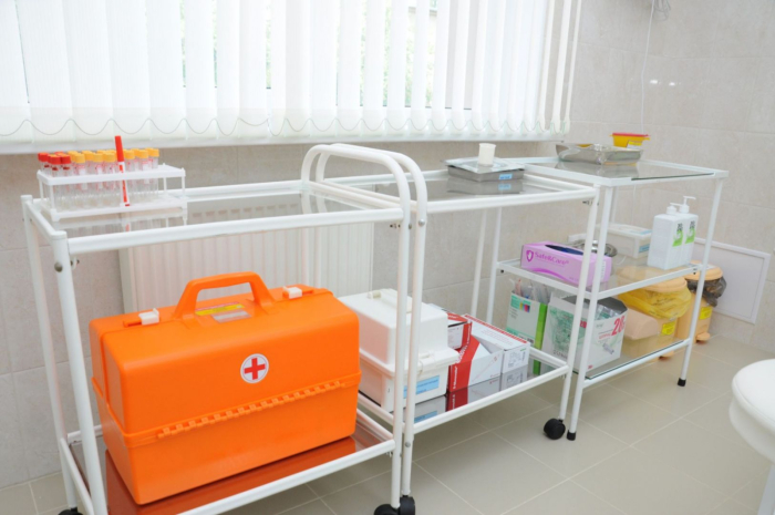 Не имеющие лицензий медорганизации оказывали услуги в школах Астаны