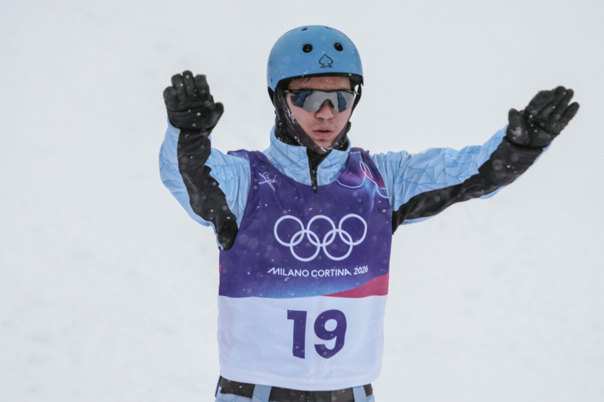 Асылхан Асан завоевал золото юниорского чемпионата мира по фристайл-акробатике